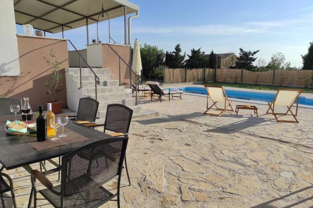 Kuca Za Odmor M&J Villa Benkovac Luaran gambar