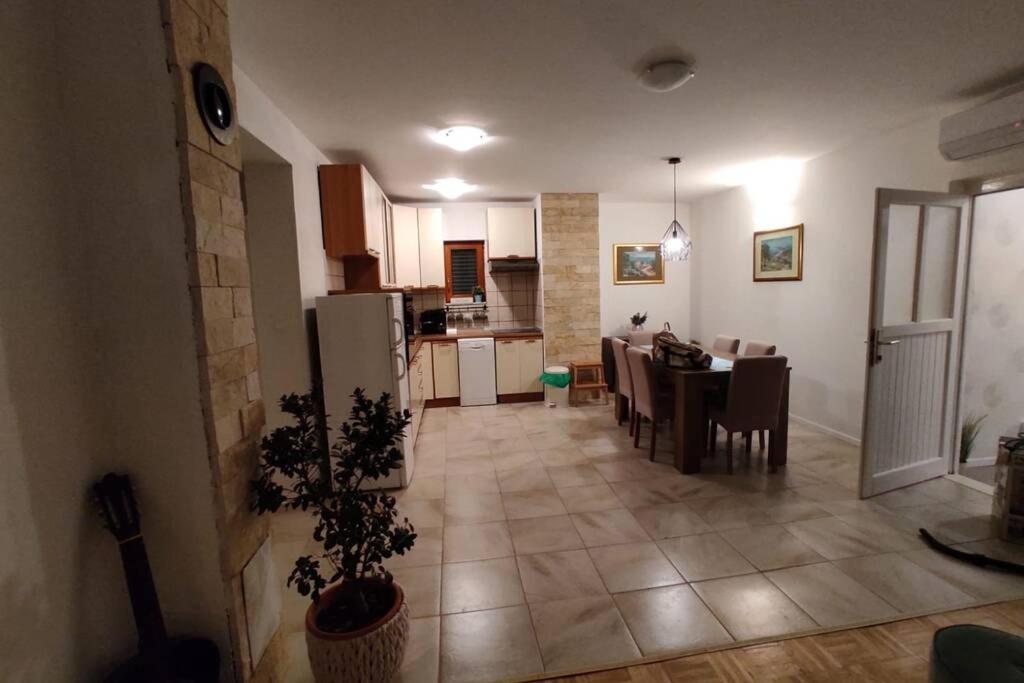 Kuca Za Odmor M&J Villa Benkovac Luaran gambar