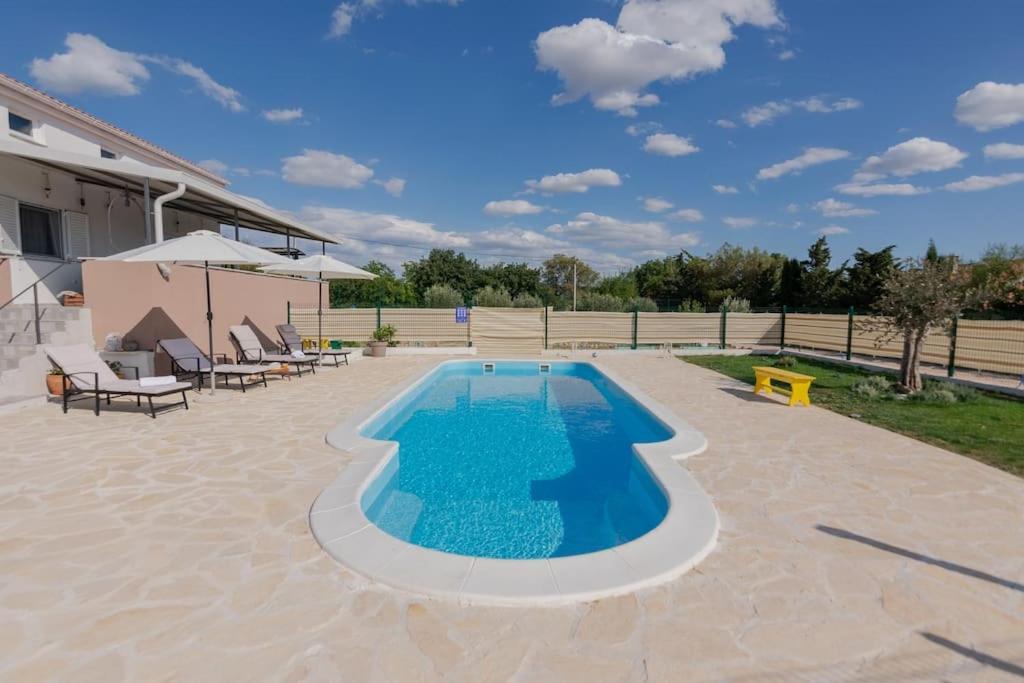 Kuca Za Odmor M&J Villa Benkovac Luaran gambar