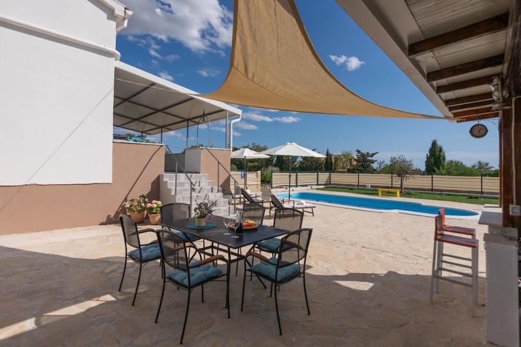 Kuca Za Odmor M&J Villa Benkovac Luaran gambar