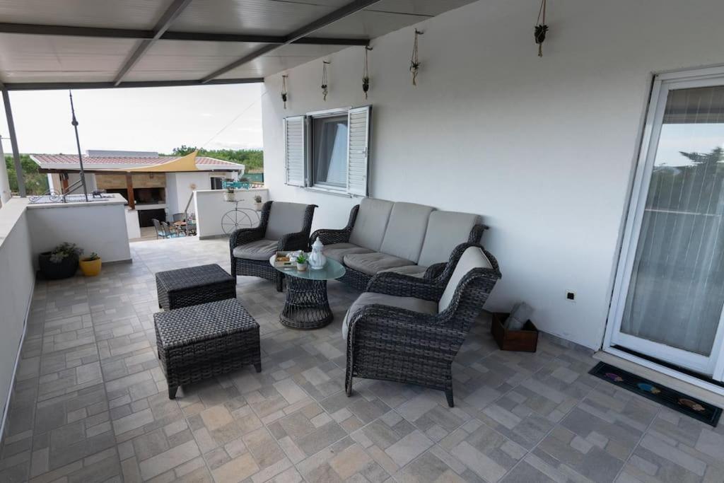 Kuca Za Odmor M&J Villa Benkovac Luaran gambar