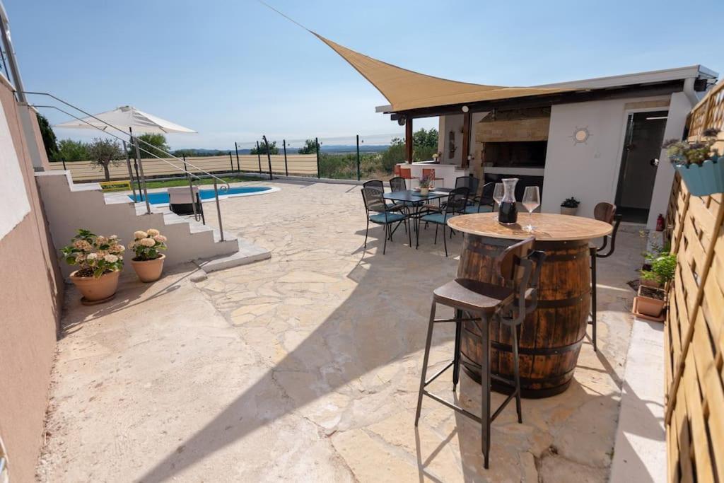 Kuca Za Odmor M&J Villa Benkovac Luaran gambar