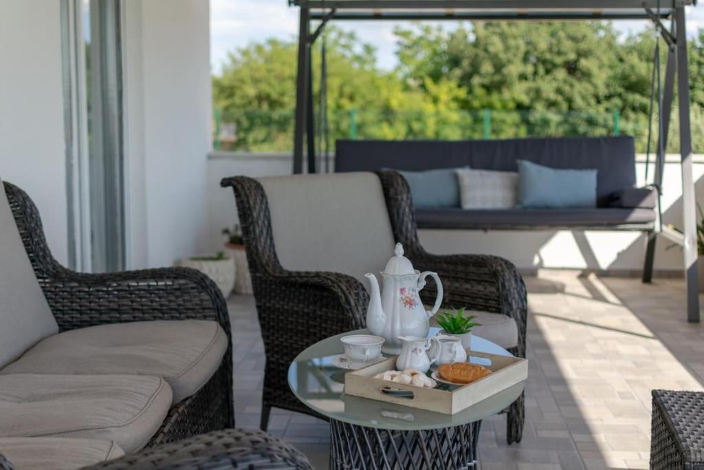 Kuca Za Odmor M&J Villa Benkovac Luaran gambar